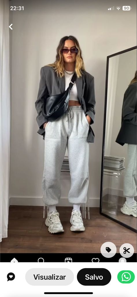 Sweatpants Outfit Fall, Sweatpants Outfit Women, Sporty Chic Outfits, Casual Sporty Outfits, Looks Street Style, Sporty Outfits, Blazer Outfits, Autumn Outfit, Outfit Inspo Fall