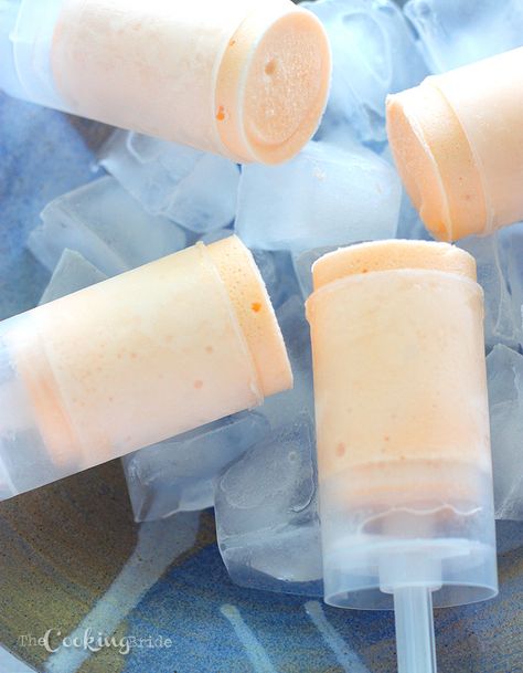 Make orange sherbet push up pops at home. This yummy, refreshing frozen treat only requires three ingredients! Push Pops Recipes, Push Pop Desserts, Push Up Pops, Sherbet Recipes, Cake Push Pops, Ice Cream Pops, Dessert In A Jar, Diy Ice Cream, Kids Treat