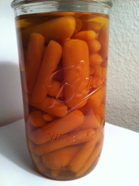 Canning Homemade!: Canning Carrots - Ball Glazed Carrots are amazing! Homesteaders Kitchen, Canning Carrots Recipes, Canning Carrots, Canned Carrots, Ball Blue Book, Preserving Foods, Pressure Canning Recipes, Canning 101, Canning Vegetables