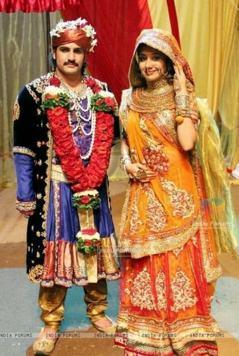 Jodha Akbar Serial Image, Jodha Akbar Serial, Dupatta Draping, Paridhi Sharma, Jodha Akbar, Husband And Wife Love, India Wedding, Teen Celebrities