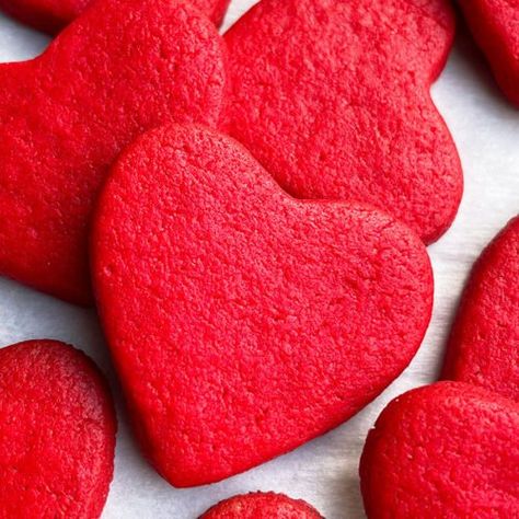 Easy Heart Cookies {With Cake Mix} - CakeWhiz Red Heart Cookies, Cookies With Cake Mix, Heart Cookies Recipe, Red Velvet Cake Mix Cookies, Cupcake Decorating Tips, Red Velvet Cake Mix, 5th Birthday Party Ideas, Heart Shaped Cookies, Heart Cookies