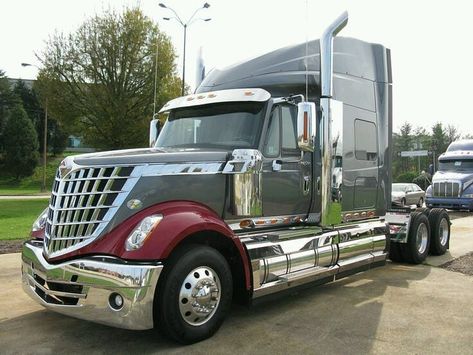 Trucks Of World on Instagram: “Beatiful 😍  #international #internationaltruck #internationaltrucks #lonestar #internationallonestar  #lonestartruck #trucker #trucking…” Goldsboro Nc, Large Cars, Big Rig, Custom Trucks, A Pic, Lone Star, Semi Trucks, Heavy Equipment, On Display