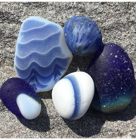 Shiny Trinkets, Sea Glass Collection, Sea Glass Colors, Cobalt Glass, Sea Glass Beach, Pretty Rocks, Sea Pottery, Blue Sea Glass, Cool Rocks