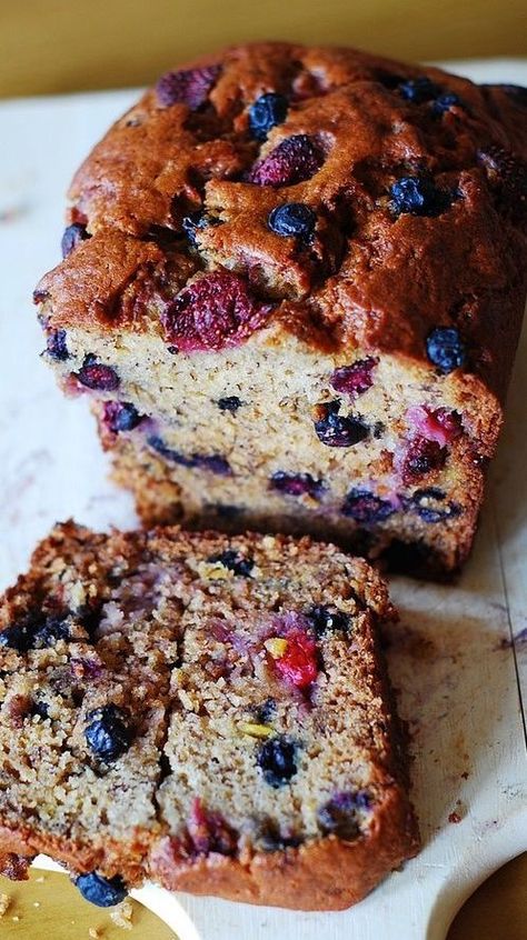 Banana Bread With Blueberries, Blackberry Bread, Blueberries And Strawberries, Strawberry Banana Bread, Blueberry Banana Bread, Strawberry Bread, Moist Banana Bread, Blueberry Desserts, Blueberry Bread