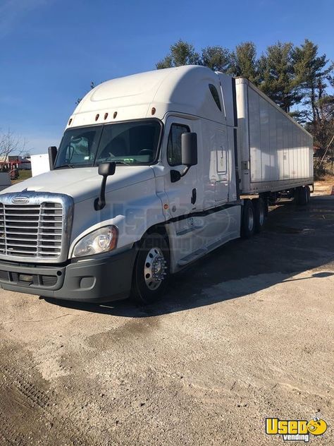 Semi Trucks For Sale, Freightliner Cascadia, Engines For Sale, Dump Trucks, Air Travel, Tractor Trailers, Trucks For Sale, Semi Trucks, Recreational Vehicles