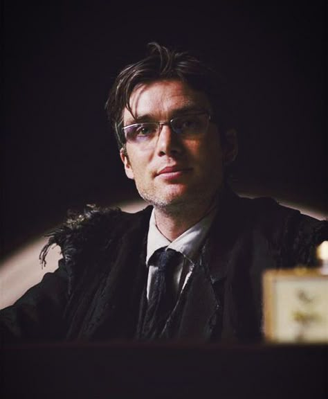 Dr. Jonathan Crane (The Scarecrow) (Cillian Murphy) | The Dark Knight Rises (2012) Scarecrow Dark Knight, Crane Batman, Cillian Murphy Scarecrow, Dr Jonathan Crane, Scarecrow Batman, Jonathan Crane, Cillian Murphy Peaky Blinders, The Dark Knight Trilogy, Irish Beauty