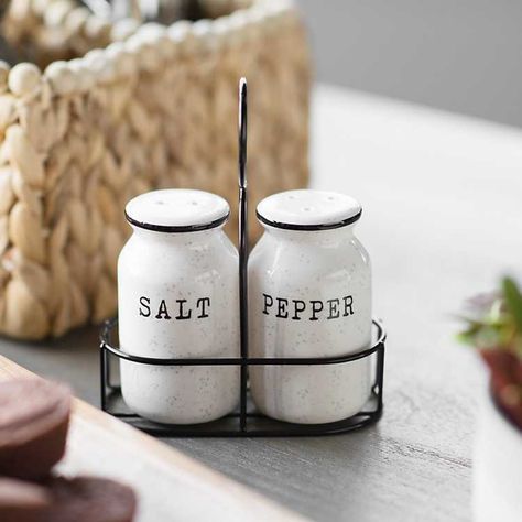 Speckle Salt and Pepper Shakers with Caddy At Kirklands for 9.99! Salt Lamp Decor, Salt And Sanctuary, Salt And Vinegar Potatoes, Salt Scrub Diy, Salt Dough Crafts, Metal Caddy, Salted Caramel Cupcakes, Salted Caramel Cake, Salted Caramel Ice Cream