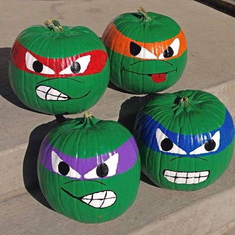 Turtle Pumpkin, Cute Painted Pumpkin Ideas, Ninja Turtle Pumpkin, Halloween Pumpkin Crafts, Creative Pumpkin Painting, Creative Pumpkin Decorating, Painting Pumpkins, Pumpkin Painting Ideas, Halloween Pumpkin Designs