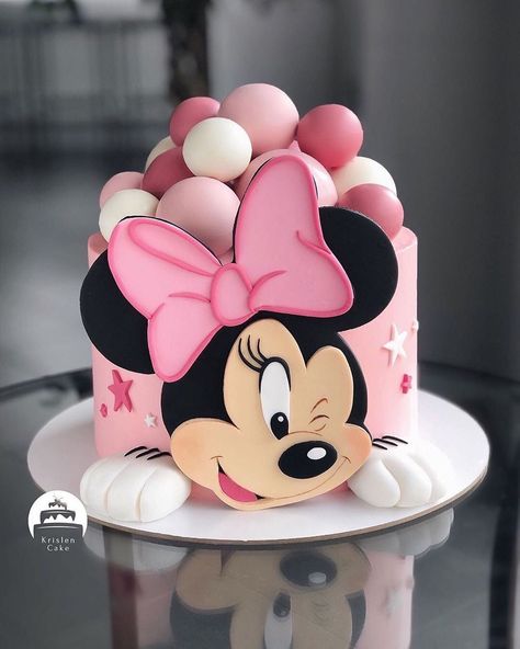 Tastymolds on Instagram: “Minnie mouse 💕💕💕 Credit: @krislen_cake . . #marvelouscakeart #instacakes #funcakes #wiltoncakes #cakesofinstagram #instacake #homebaker…” Mini Mouse Birthday Cake, Torturi Baby Shower, Kue Fondant, Mickey And Minnie Cake, Mickey Mouse Birthday Cake, Disney Cake, Minnie Mouse Birthday Cakes, Mickey Cakes