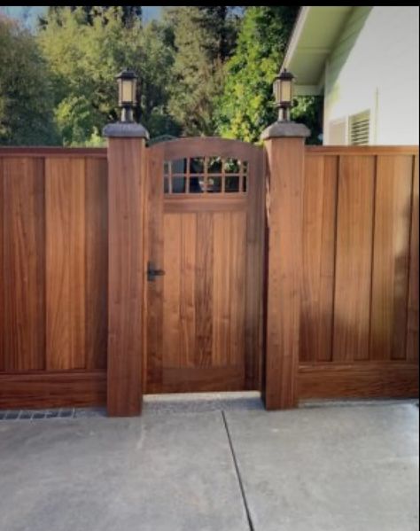 Backyard Gate Ideas, Wooden Side Gates, Side Yard Gate, Backyard Gate, Wooden Gate Designs, Cedar Gate, Building A Gate, Wooden Fence Gate, Wood Fence Gates