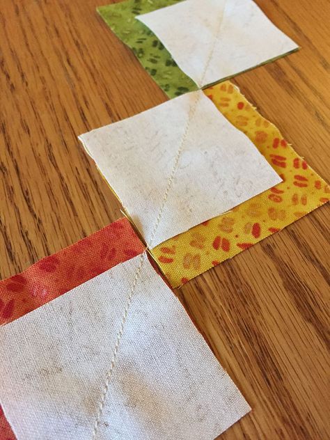 Fall Leaf Table Runner Pattern, Free Fall Quilted Table Runners, Leaf Table Runner, Autumn Quilted Table Runner Patterns, Thanksgiving Table Runner Ideas, Thanksgiving Table Runners, Fall Quilted Table Runners, Leaf Quilt Block, Fall Quilting Projects