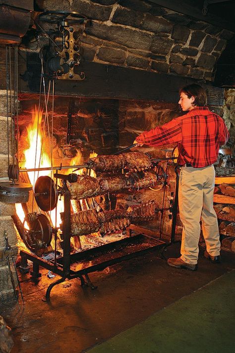 Salem Cross Inn, Francis Mallman, Cooking Hearth, Fireplace Cooking, Pizza Oven Outdoor Kitchen, Fire Pit Cooking, Open Fire Cooking, Restaurants To Try, Bbq Grill Design