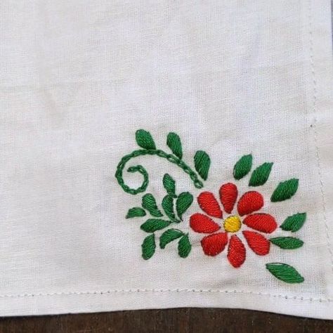 Embroidery Designs Fashion, Hand Embroidery Design Patterns, Embroidery For Beginners, Hand Embroidery Design, Embroidery Tutorials, Design Patterns, Floral Embroidery, Embroidery Design, Hand Embroidery