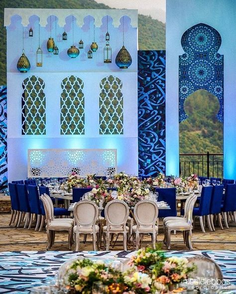 Turkish Theme Decor, Turkish Wedding Decor, Sangeet Backdrop, Garba Decor, Arabian Theme Party, Bar Palladio, Trendy Backdrops, Sufi Night, Saudi Style