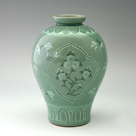 Ceramic Flower #Vase with Celadon Semi-round Chrysanthemum Design Korean Celadon, Korean Pottery, Pottery Home Decor, Celadon Ceramics, Celadon Glaze, Pottery Design, Inlay Design, Contemporary Pottery, Art Pierre