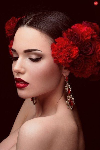 Flamenco Costume, Girl Face Tattoo, Spanish Woman, Spanish Wedding, Flamenco Dancers, Indian Photoshoot, Best Beauty Tips, Flower Beauty, Home Hacks