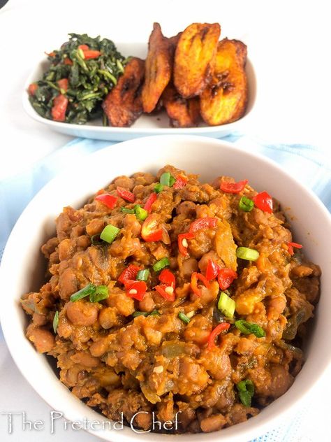 Healthy, delightfully tasty nigerian beans porridge Beans Porridge, Nigerian Beans, Ivorian Food, African Kitchen, Nigeria Food, African Foods, African Dishes, West African Food, Nigerian Recipes