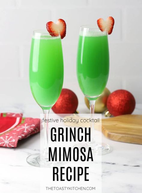 Grinch Mimosa, Champagne Orange, Christmas Drinks Alcohol Recipes, Xmas Drinks, Festive Holiday Cocktails, Christmas Drinks Recipes, Christmas Drinks Alcohol, Christmas Punch Recipes, Mimosa Recipe