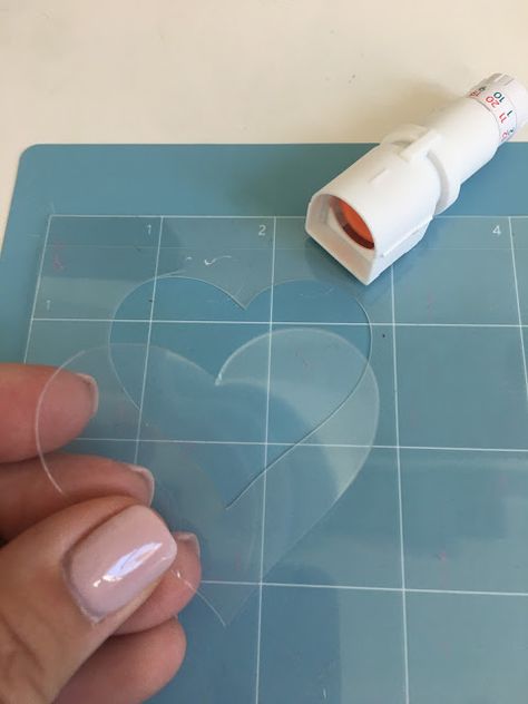 2mm Silhouette Kraft Blade: 5 Materials it Can Cut | Silhouette School Blog Tutorial Cameo Pro, Silhouette Cameo Projects Beginner, Silhouette Cameo Projects Vinyl, Vinyl Projects Silhouette, Silhouette School Blog, Inkscape Tutorials, Silhouette Cameo Crafts, Disney Cars Party, Silhouette Curio