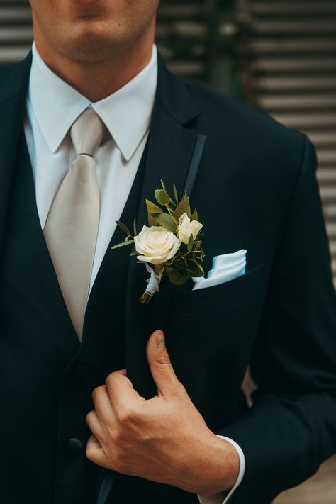 Summer Wedding Boutonniere | Contemporary Cool Wedding at The Bell Tower Husbands Wedding Suit, Aesthetic Wedding Groom Suit, Black And Gold Groom Suit, Black Suit With Tan Tie, Black Suit For Groomsmen, Men’s Wedding Details, Men’s Tux Wedding, Wedding Men Suit Modern, Wedding Suit Inspiration