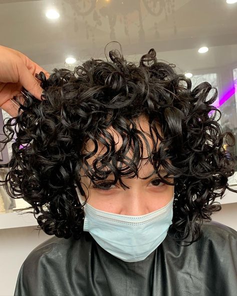 Rezo Cut Curly Hair Short, 3c Short Hairstyles, Short 3b Curly Haircuts, Diva Cut Curly Hair, Rezo Cut Curly Hair, Rezo Cut, Cut Curly Hair, Curled Hair With Braid, Pink Hair Highlights