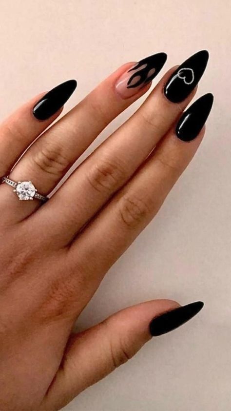 Simple Goth Nails, Grunge Nail Ideas, Goth Nails Grunge, Nail Ideas Coffin, Almond Acrylic Nails Designs, Nail Ideas Simple, Nails Grunge, Black Almond Nails, Acrylic Nails Stiletto