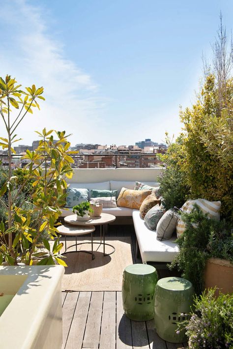 London Rooftops, Terrasse Design, Terrace Decor, Rooftop Terrace Design, Dream Yard, House Extension Design, Garden Terrace, Terrace Design, City Garden