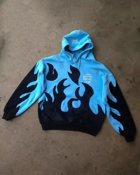 Drawing On Hoodie, Custom Hoodies Ideas, Flame Hoodie, Reworked Hoodie, Reworked Clothes, Denim Diy Clothes, Underground Clothing, Skateboard Clothes, Custom Shoes Diy