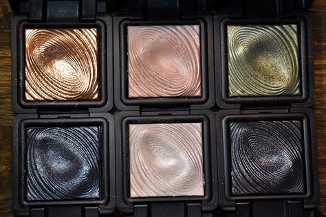 KIKO Water Eyeshadow Kiko Water Eyeshadow, Water Eyeshadow, Make Up Inspo, Kiko Milano, Eyeshadow Palettes, Makeup Palette, Pretty Makeup, Cute Makeup, Aesthetic Makeup