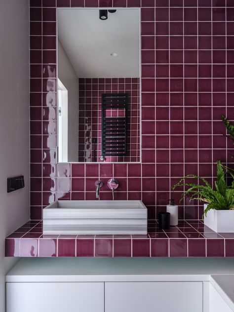 Gallery of Puce Apartment / Iya Turabelidze studio - 5 Marble Bathroom Shower Tile, Mauve Bathroom, Green Bathroom Ideas, Wet Room Bathroom, Small Full Bathroom, Open Plan Apartment, Half Bathroom Decor, Purple Tile, Bathroom Ensuite