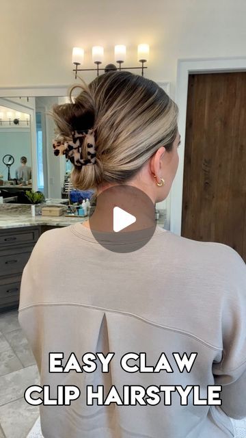 Hair In A Claw Clip, Hair Clips Hairstyles, Hair Clip Hairstyles, Long Hair Clip, Easy Hair Updos, Clip Hairstyles, Mom Hairstyles, Short Hair Tutorial, Hairstyles Summer