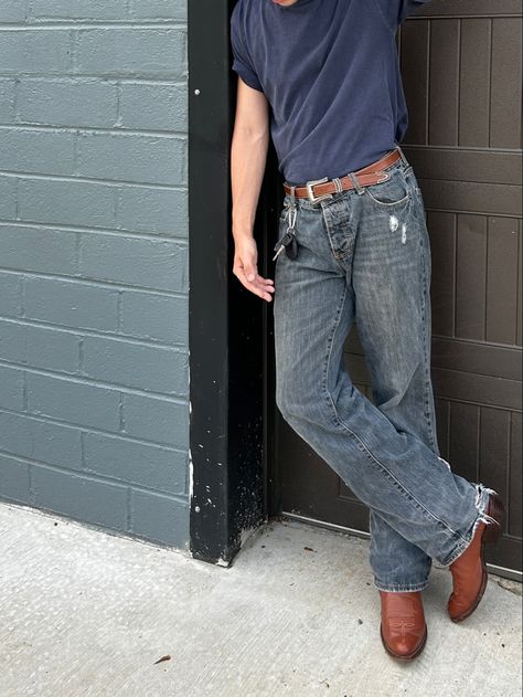 Modern Western Mens Outfits, Modern Western Fashion Men, East Coast Mens Style, Modern Western Men’s Fashion, Farmer Outfits Men, Mens Aesthetic Outfit, Country Guy Outfits, Mens Clothing Casual, Americana Fashion Men