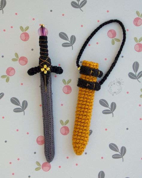 Crochet Pocket Knife Holder, Swords Crochet, Crochet Nunchucks, Elden Ring Crochet, Crochet Hammer, Beanie Hat Crochet Pattern, Crochet Design Pattern, Crochet Bracelet, Yarn Diy