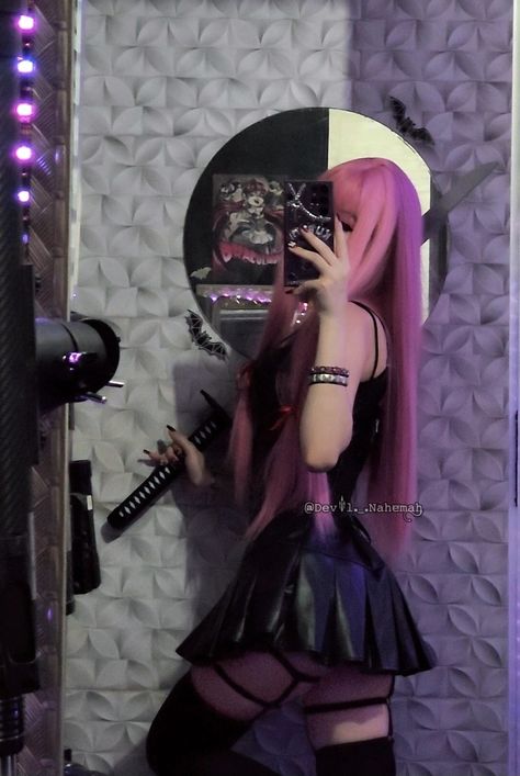 yuno gasai cosplay 🩷 May Pokemon Cosplay, Egirl Looks Style, Yuno Gasai Wallpaper, Egirl Looks, Yuno Cosplay, Yuno Gasai Cosplay, Cosplay Aesthetic, Goth Cosplay, Risky Picture Ideas