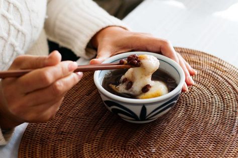 Semi Healthy Desserts, Red Bean Soup, Bean Soup Recipe, Sweet Red Bean, Bean Soup Recipes, Japanese Sweet, Red Bean, Japanese Dessert, Bean Soup