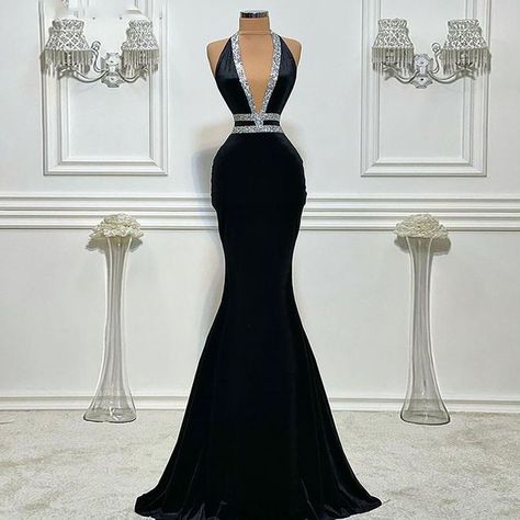 Award Show Dresses Black, Glamorous Dresses Elegant Evening, Black Award Show Dresses, Outfits For Award Shows, Elegant Dresses Gala, Elegant Prom Dresses Black, Black Luxury Dress, Black Gala Dress, Award Show Dresses