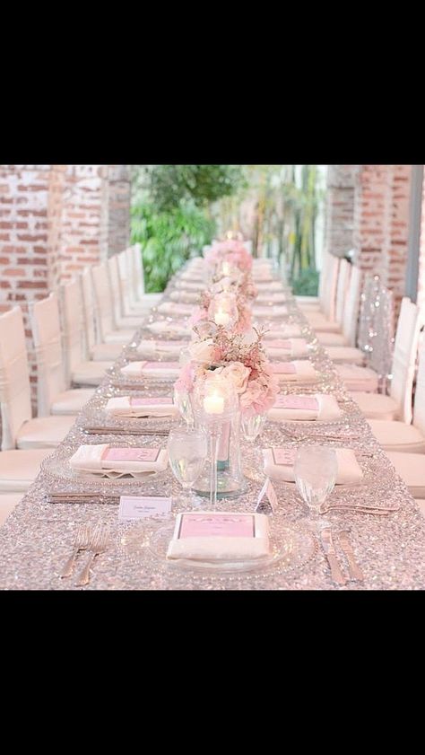 Diy Valentinstag, Winter Wedding Centerpieces, Blush Pink Weddings, Wedding Winter, Glitter Wedding, Pink And Silver, Salou, Long Table, Park Wedding