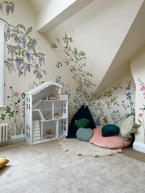 Secret Garden Nursery, Fairy Mural, Twin Daughters, Garden Mural, Kids Room Murals, Nursery Mural, Bedroom Murals, Wall Murals Painted, Garden Bedroom