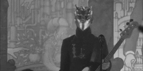 Suddenly, a wild Papa appears X3 Ghost Band Banner Gif, Ghost Band Banner, Ghost Gif, Zombie Queen, Ghost Rock Band, Band Banners, Rain Gif, Black And White Gif, Nameless Ghouls