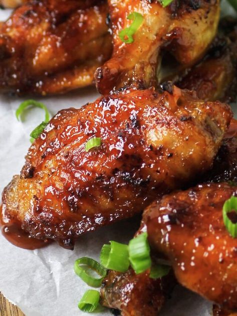 Honey Bourbon Chicken Wings Bourbon Wings, Gift Mixes, Bbq Spice Rub, Baked Hot Wings, Honey Bourbon Chicken, Wing Dings, Sweet Bourbon, Honey Bourbon, Bourbon Sauce