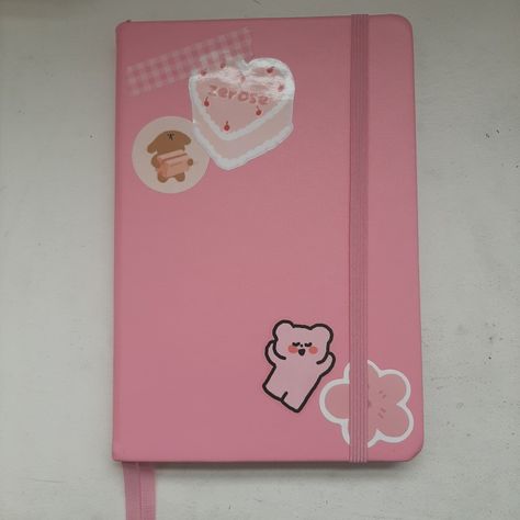 my pink sketchbook cover with pink stickers (zerobaseone/zerose) Pink Journal Cover Ideas, Pink Sketchbook, Sketchbook Stickers Cover, Decorated Notebooks Cover, Cute Journal Covers, Decorated Sketchbook Cover, Diary Cover Design, Cute Diary, Small Sketchbook