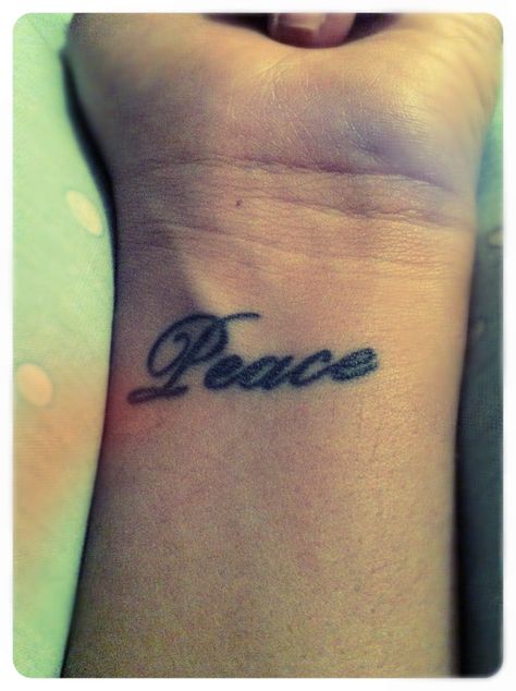 Tattoos That Represent Peace, Peace Tattoos For Women, Peace Tattoo Designs, Unique Tattoos Black Women, Peace Tattoo, Peace Tattoos, Survivor Tattoo, Tattoo Finger, Cool Wrist Tattoos