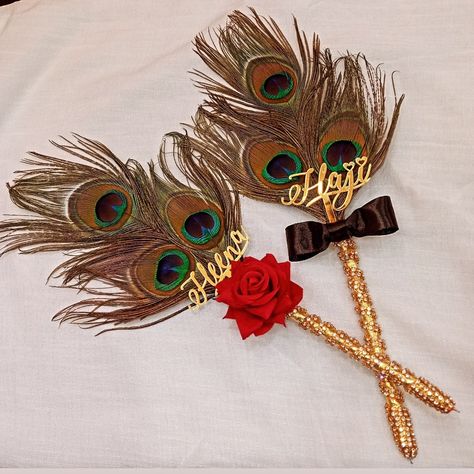 Get your Nikah pens Customized with your names. Contact for order. Instagram account user name: rohina_77 Dm for order Nikah Pen Design, Nikha Pen Decoration, Nikah Pen Ideas, Nikha Pen Design, Mehndi Plates Ideas Pakistani, Wedding Pen Ideas, Nikah Pen Decoration Ideas, Nikah Decorations, Juno Tattoo