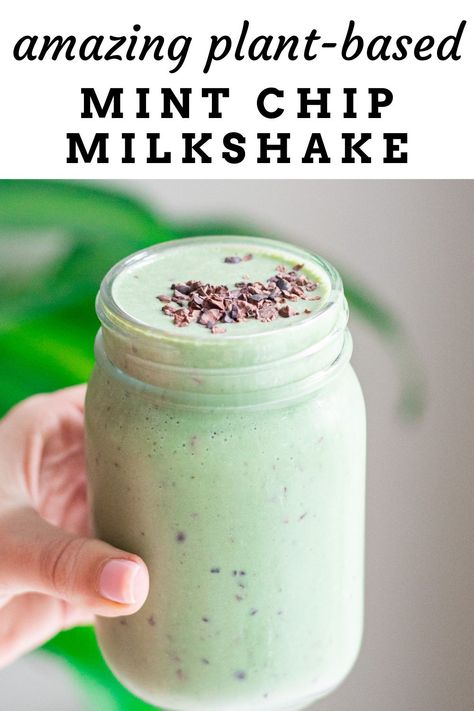 This vegan mint chip milkshake has no added sugar and it takes 5-minutes to make. Easy vegan breakfast or dessert. Plant-based milkshake you will love. Vegan Milkshake Recipe, Vegan Mint Recipes, Mint Smoothie Recipes, Mint Chip Smoothie, Healthy Milkshakes, Mint Chocolate Chip Smoothie, Vegan Milkshake, Healthy Milkshake Recipes, Mint Milkshake