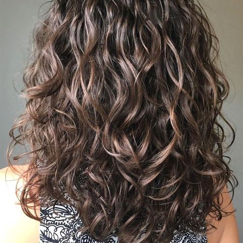 Beach Curl Perm, Types Of Perms Before And After, Perm Curly Hair, Medium Perm, Soft Perm, Modern Perm, Loose Curl Perm, Perm Ideas, Body Perm