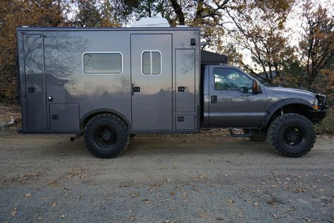 Ambulance Camper Conversion, 4x4 Ambulance, Super Single Wheels, Ambulance Camper, 4x4 Van Conversion, Ambulance Conversion, Camping Lifestyle, Travel Camper, Overland Trailer