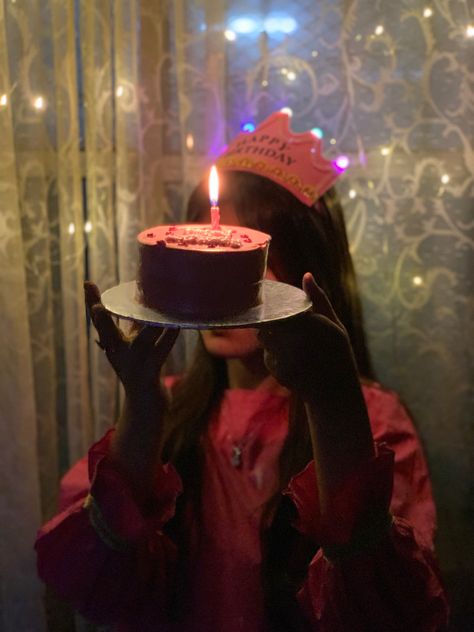 Cake Dp, Birthday Dps Girl, Birthday Girl Dp, Girls Pick For Dp Hide Face, Aisha Khan, Girls Picsart Hide Face, Birthday Dp, Birthday Dpz, Face Hide Girls Dp