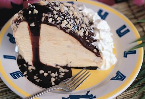 Recipe: Hawaii's Hula Pie dessert - Hawaii Magazine Hawaii Desserts, Hula Pie, Hawaiian Desserts, Hawaii Magazine, Ice Cream Pies, Hawaiian Food, Pie Dessert, Paradise Island, Eat Dessert