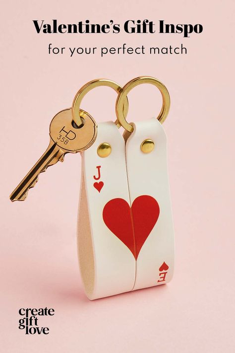 Need some gift inspo for Valentine’s Day? This personalised playing card inspired leather keyring set from Create Gift Love makes the perfect gift idea for your other half on Valentine’s Day. Inspired by the Ace of Hearts, it’s a great couples’ gift for anyone playing the game of love. Valentines Personalised Gifts, Valentine's Cricut Projects, Cricut Leather Projects, Personalized Valentines Gifts, Cricut Valentines Projects, Leather Charms, Leather Accessories Diy, Valentines Day Inspiration, Keepsake Gift Ideas