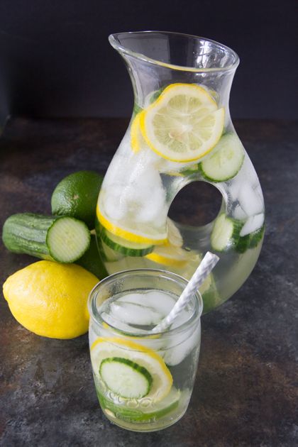 Benefits of Lemon Lime and Cucumber Water Lime And Cucumber Water, Benefits Of Lime Water, Benefits Of Lime, Lemon Lime Water, Lemon Water Before Bed, Thanksgiving Side Dishes Healthy, Cucumber Detox Water, Lemon Juice Benefits, Benefits Of Lemon